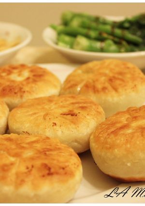A picture of Delicious and Juicy - Beef Dumplings.