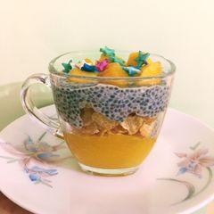 A picture of Crunchy Mango Pudding.