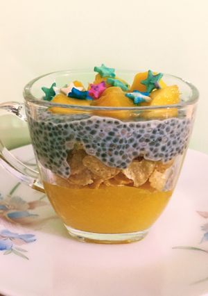 A picture of Crunchy Mango Pudding.