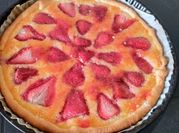 Une photo de tarte fraise