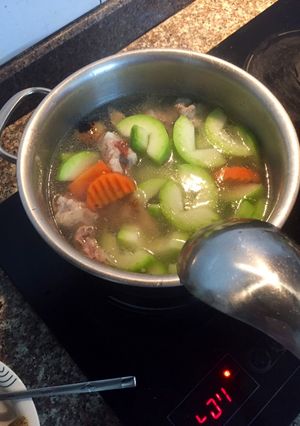 Hình của món Canh sườn rau quả.