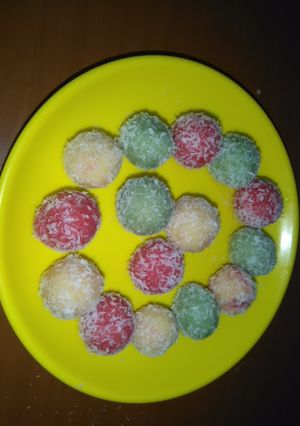 A picture of Coconut Balls OR Coconut Mithaai.