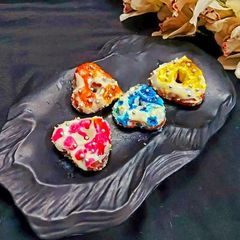 A picture of Glaze Dough nuts.