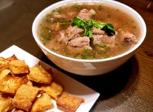 Hình của món Canh sườn nấu hạt dẻ.