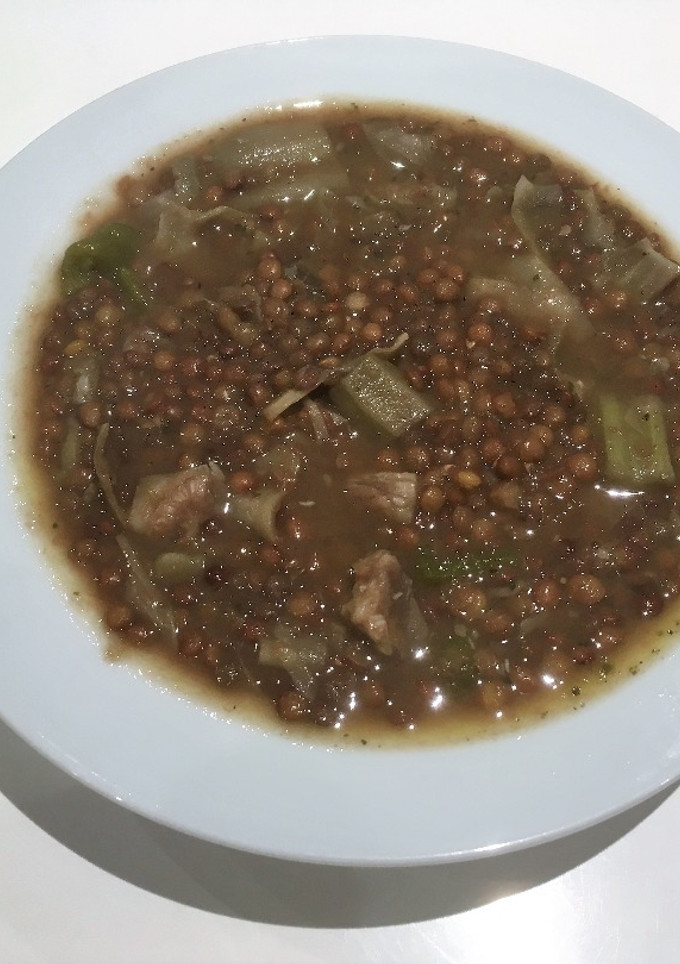 Una foto de Lentejas con alcachofas