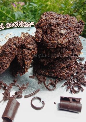Foto resep UNTUK DIET, CUMA 3 BAHAN! oatmeal cookies🍪 (no bake)