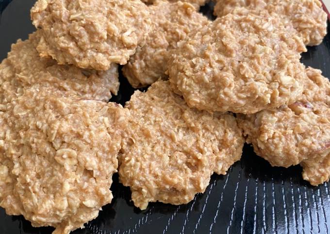 Flourless Cashew Butter Oatmeal Breakfast Cookies