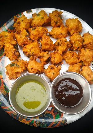 A picture of Moong daal ke vade.