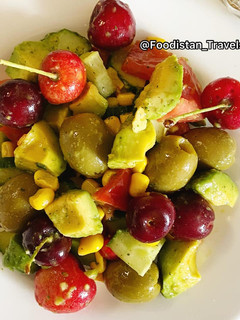 A picture of 🍒🥑Cherry & Avocado Salad 🥑🍒.