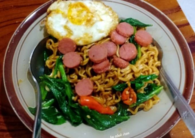 Resep Mie Goreng Sosis Oleh Abuk Irun Cookpad