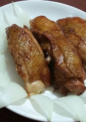 Hình của món Gà nướng xì dầu.