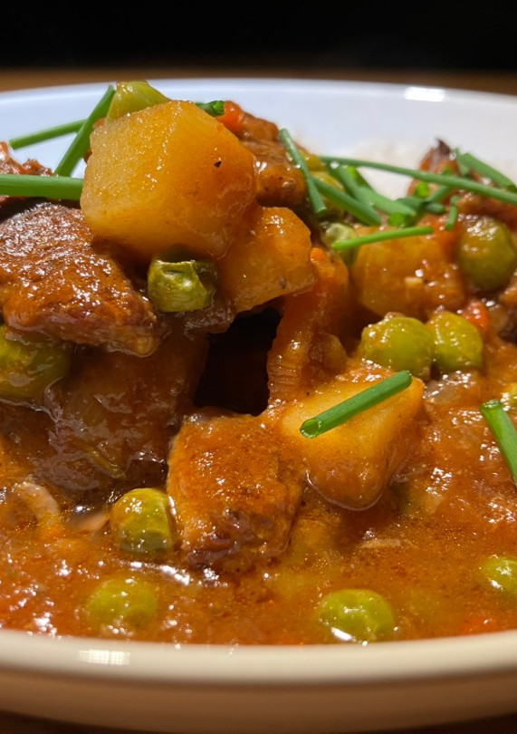 Una foto de Ragout o estofado con pavo de corral y verduras