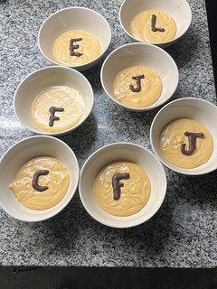 Una foto de Mousse de dulce de leche fácil