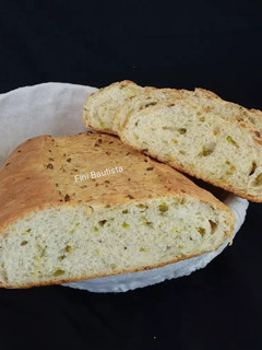 Una foto de Pan de pistachos y queso