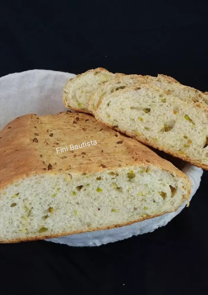Una foto de Pan de pistachos y queso