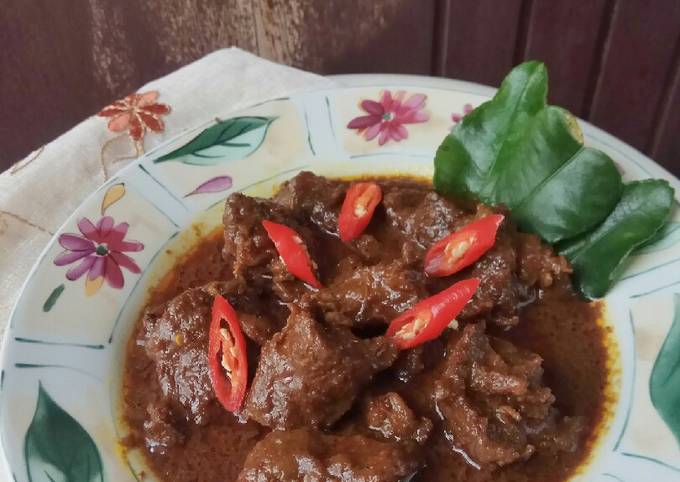 Lapis daging sapi