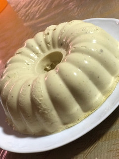 Una foto de Flan cremoso de turrón y nata