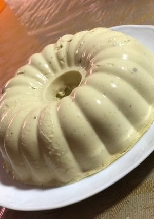 Una foto de Flan cremoso de turrón y nata