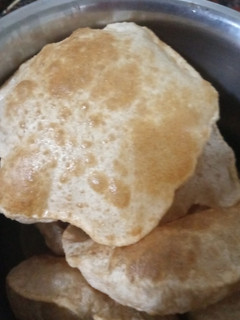 பூரி செய்முறை முக்கிய புகைப்படம்