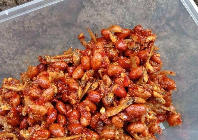 Menu Teri Kacang Balado yang Bikin Ngiler Enak