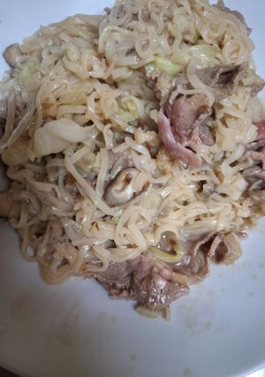 牛肉炒泡麵 的食譜成品照片