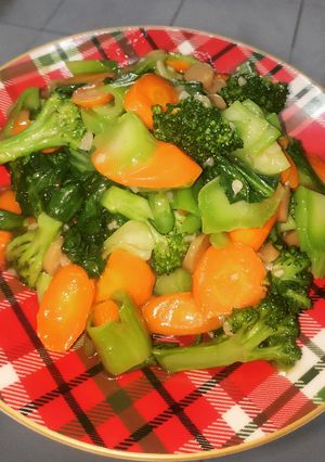 Foto resep Cah brokoli, wortel dan pakcoy