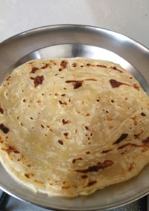 A picture of Warkey paratha.