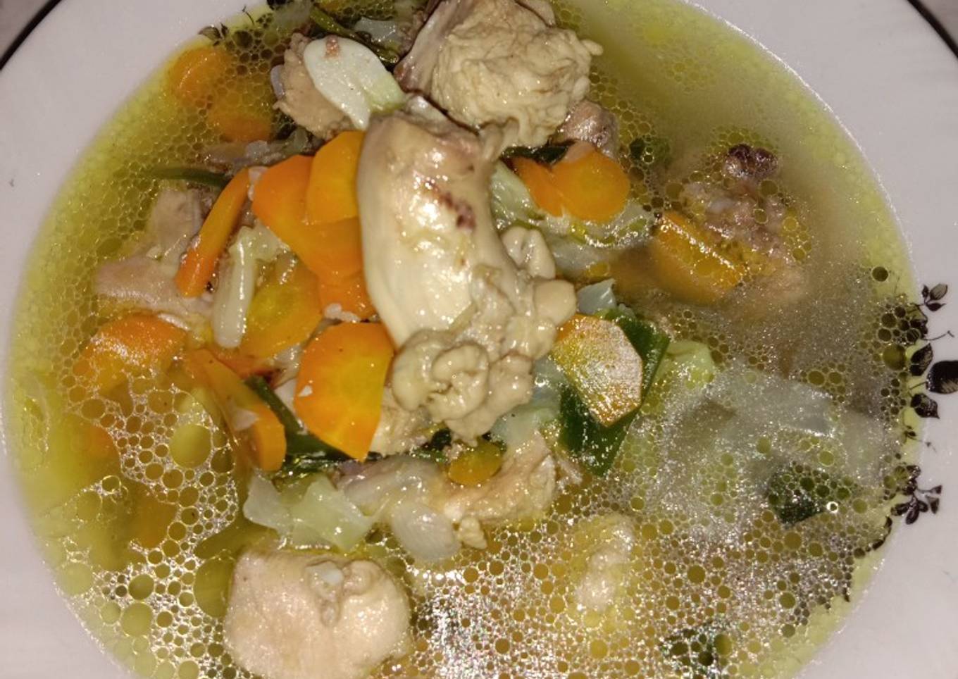 SAyur soup ayam sederhana