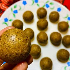 A picture of Rajigira na Ladoo Walnut and Amaranth Energy Balls.