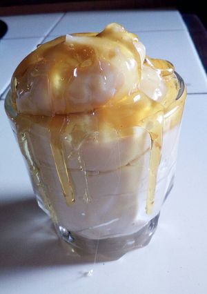 Una foto de Crema pastelera tipo flan con caramelo