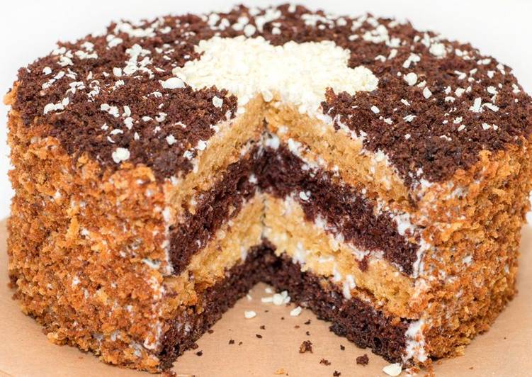 Торт Сметанник - Очень вкусный и нежный торт, простой в приготовлении