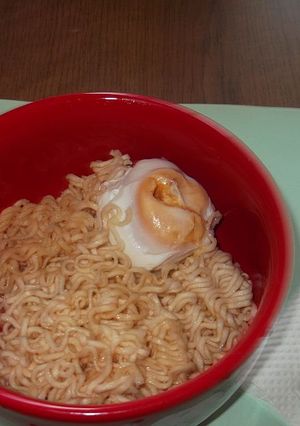 【味王泡麵創意秀】鹹蛋乾麵 的食譜成品照片