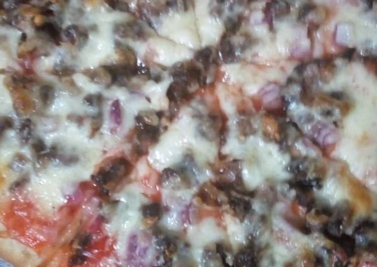 Steps to Prepare Super Quick Homemade Beef BBQ pizza