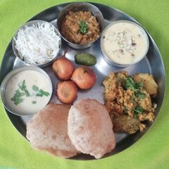 A picture of Traditional Gujarati Thali.