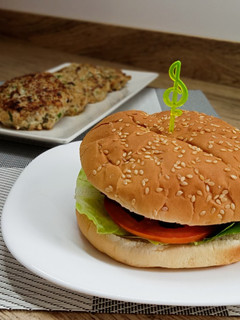 Una foto de Hamburguesas de coliflor y cerdo