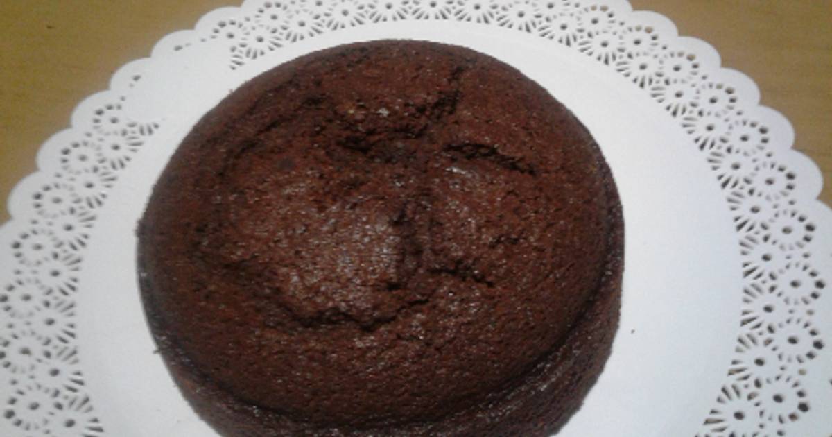 Torta de chocolate húmeda fácil y económica Receta de Cami- Cookpad