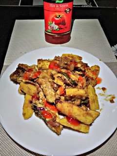 A picture of Onepot matoke and chicken#foodphotographychallenge.