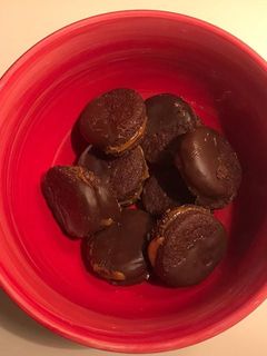 Una foto de Alfajores De Chocolate