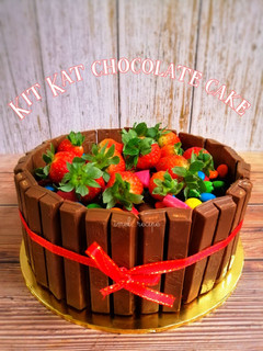 Gambar Kek coklat kit kat