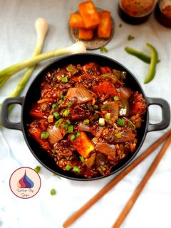 चिली पनीर (Chilli Paneer recipe in Hindi) रेसिपी मुख्य फोटो