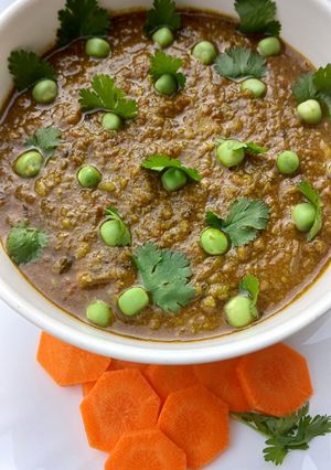 A picture of Winter Special Peas Nimona Gravy.