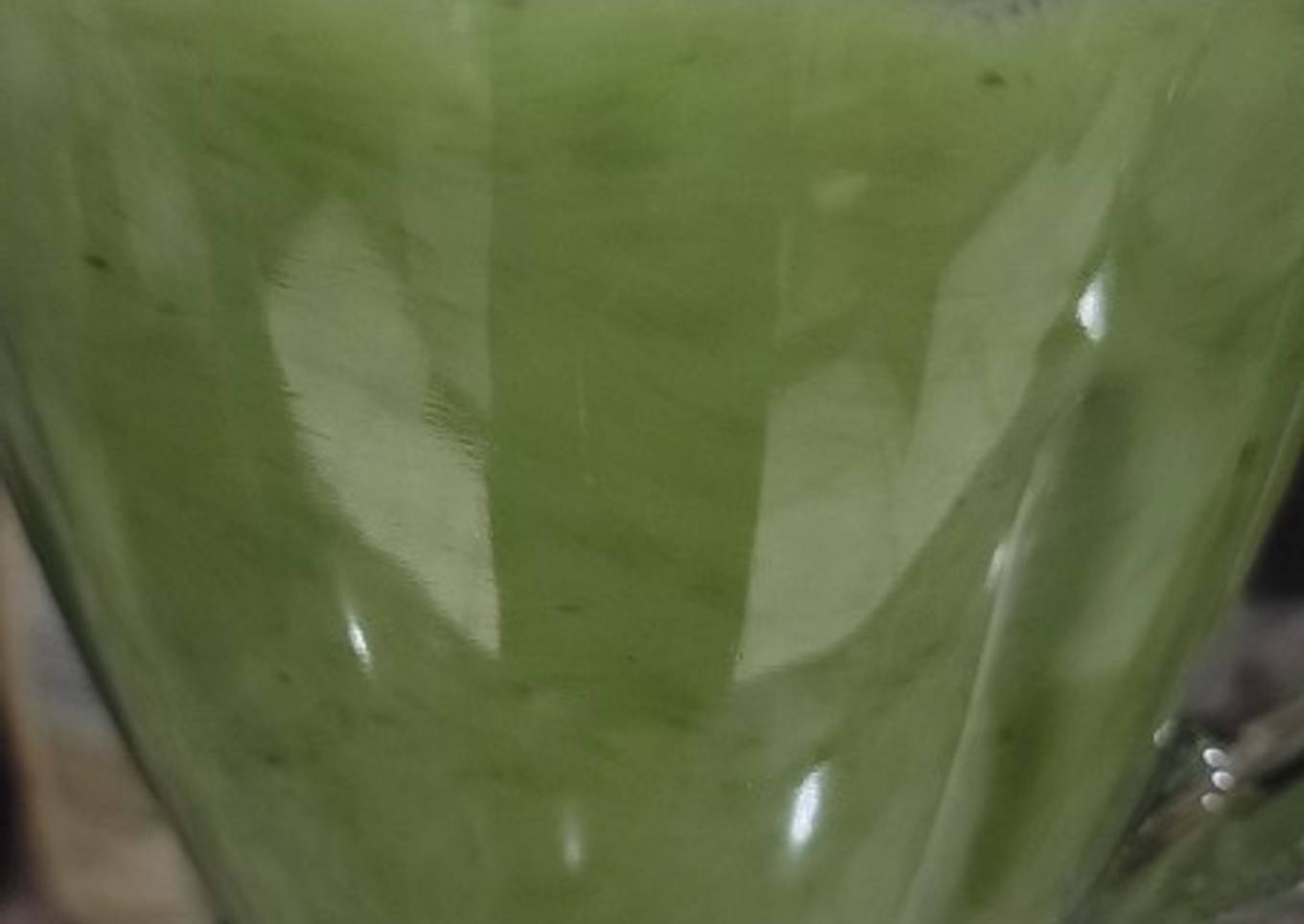 Agua de pepino y limón (cucumber & lime water)