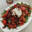 Σαλάτα με μπουρράτα burrata