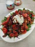 Σαλάτα με μπουρράτα burrata