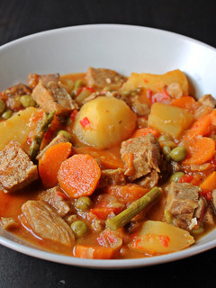 Una foto de Guiso de patatas y seitán