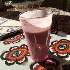 A picture of Amazing banana berry choc smoothie.