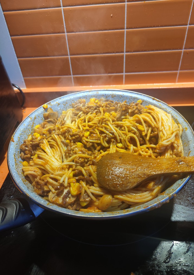 Una foto de Espaguetis con carne
