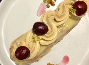 Una foto de Chierry eclair