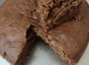 A picture of Biscuits cake in pressure cooker.