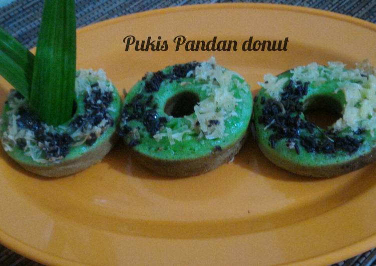 Pukis Pandan Donut